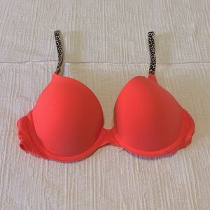 Victoria’s Secret Bra (Size 34C)
